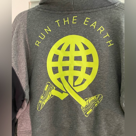 Nike Cropped Sweater - Picture 3 of 4